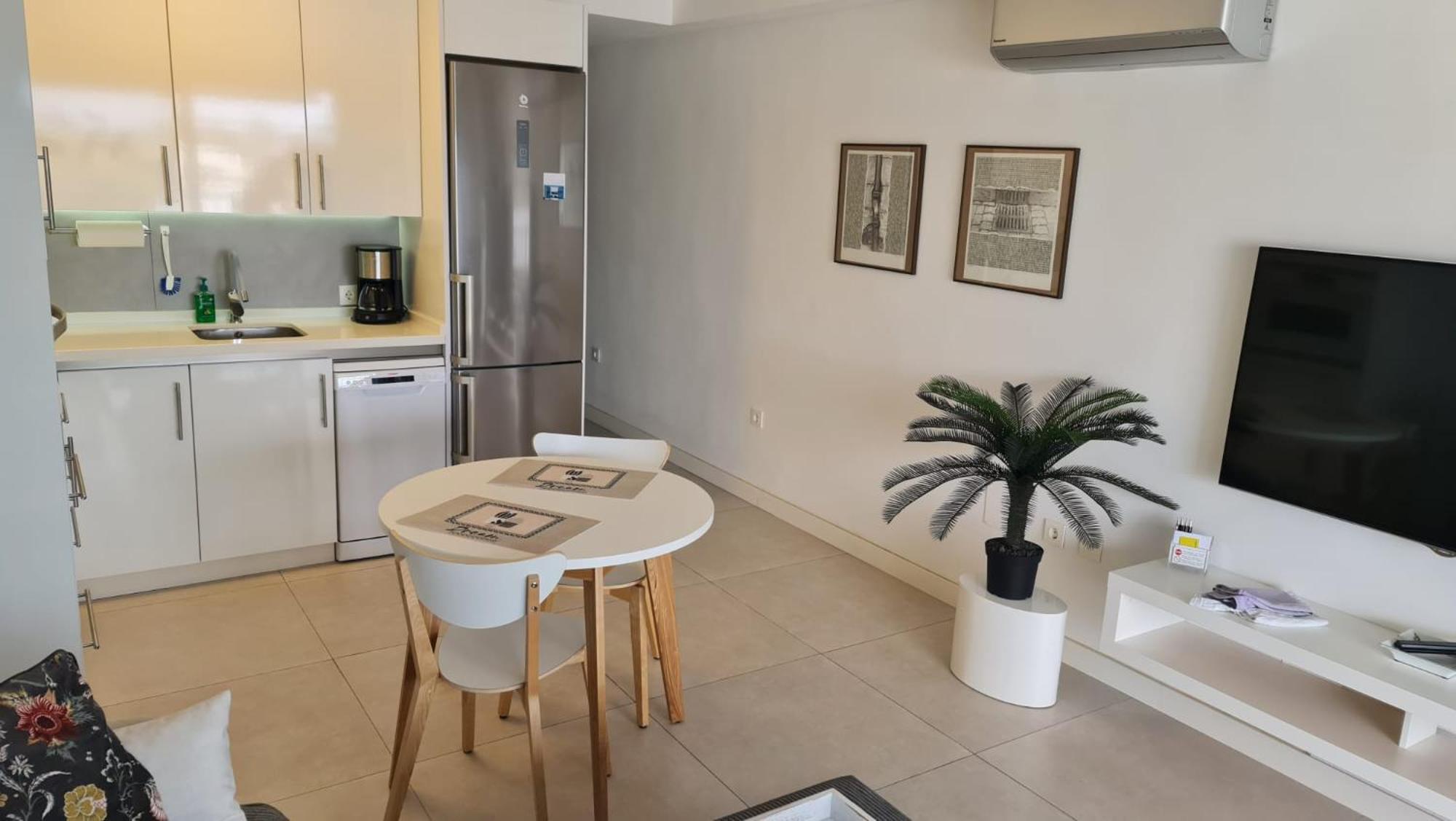 Tuscan Apartment Mit Meerblick Und Terrasse Costa Teguise Eksteriør billede